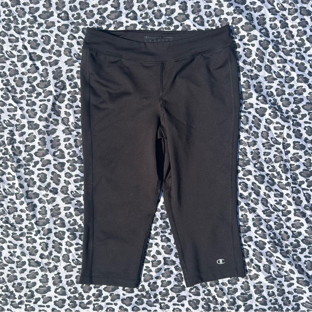 DONATING MAKE OFFERS Champion Workout Capris
